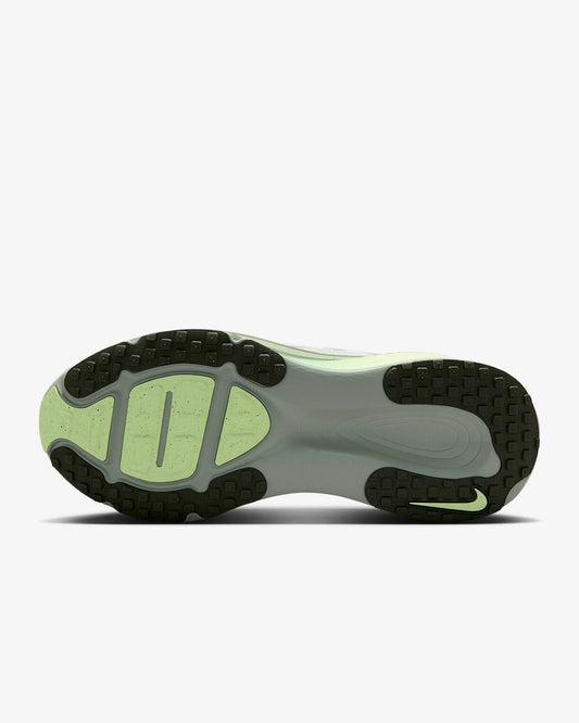 Tenis Nike Vomero 18