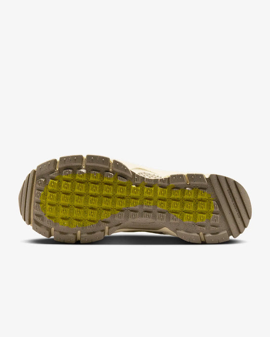 Tenis Nike Zoom Vomero Roam