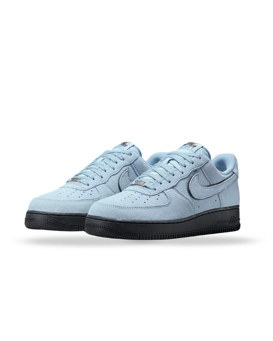 Nike Air Force 1 '07 LV8
