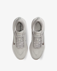 Nike  Vomero Plus