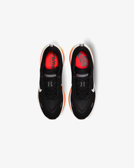 NIKE Vomero Plus