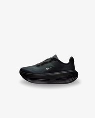 NIKE   Vomero Black