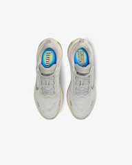 NIKE Vomero Plus