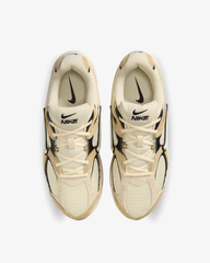 Nike V5 RNR Suede