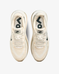 Nike Vomero Premium 'Pale Ivory Sanddrift Jade Horizon'
