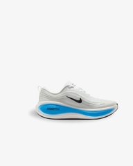 NIKE Vomero Plus