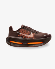 NIKE  Renegade x Nike Vomero Premium 'Cinnamon