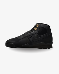Nike Baltoro Black Metallic Gold