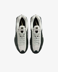 NIKE Shox R4