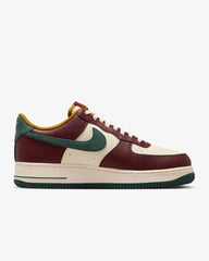Tenis Nike Air Force 1 Low '07 LV8