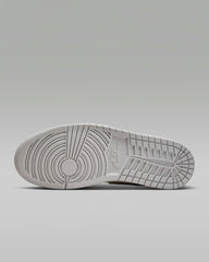Tenis Nike Jordan 1 Low SE