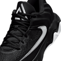 Nike Giannis Immortality 4