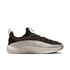 Nike LeBron TR 1