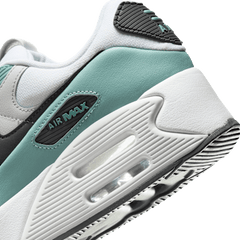 Nike Air Max 90 LV8