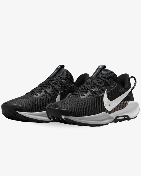 Nike React Pegasus Trail 5 - 6.5US MUJER