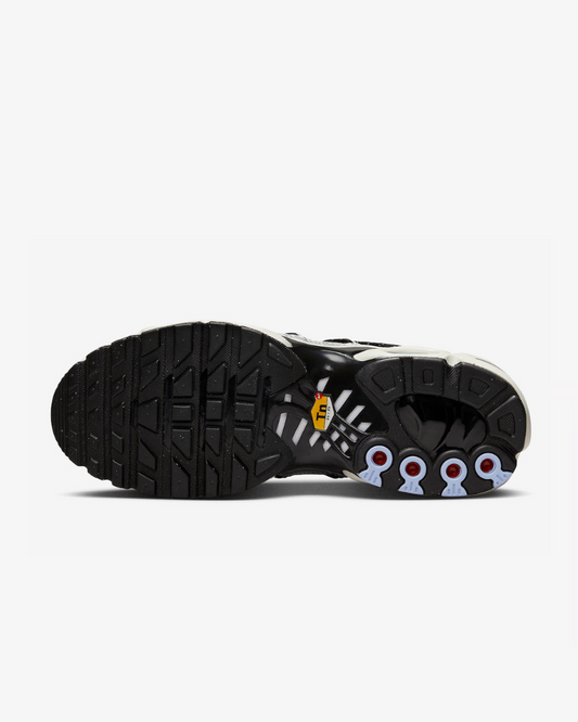 Tenis Nike Air Max Plus Lace Toggle Black Metallic Silver