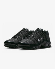 Tenis Nike Air Max Plus Utility Black Metallic Silver