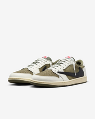 Tenis Nike Jordan 1 Retro Low OG SP