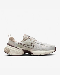 Tenis Nike V2K Run Light Orewood Brown