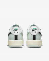 Tenis Nike Air Force 1 Low '07 LV8