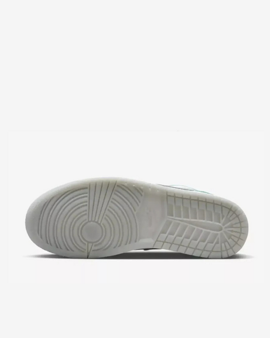Tenis Nike Jordan 1 Low SE