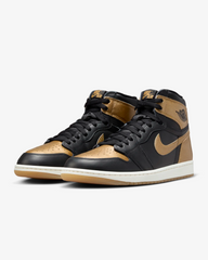 Tenis Nike Jordan 1 Retro High OG Black Metallic Gold