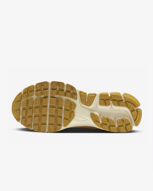 Tenis Nike Air Zoom Vomero 5