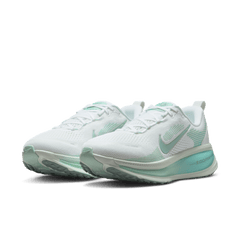 Nike Vomero 18