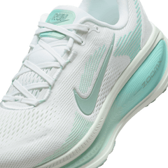 Nike Vomero 18