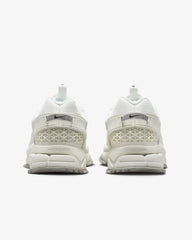 Tenis Nike Zoom Vomero 5 Roam