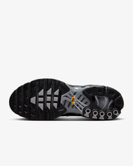 Tenis Nike Air Max Plus Multi Swoosh Black Bright Crimson