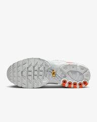 Tenis Nike Air Max Plus Utility White Safety Orange