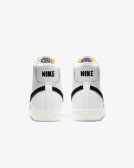 Tenis Nike Blazer Mid '77
