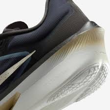 Jakob Ingebrigtsen x Zoom Fly 6 Medium Ash