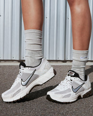 Tenis Nike Zoom Vomero 5